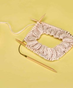 Addicrasytrio Bambus Long 8 561 2 Addicrasytrio Bamboo Long Biegsames Nadelspiel Spielenadeln 3 Nadeln Bambus Madeingermany Stimmung2 Rgb