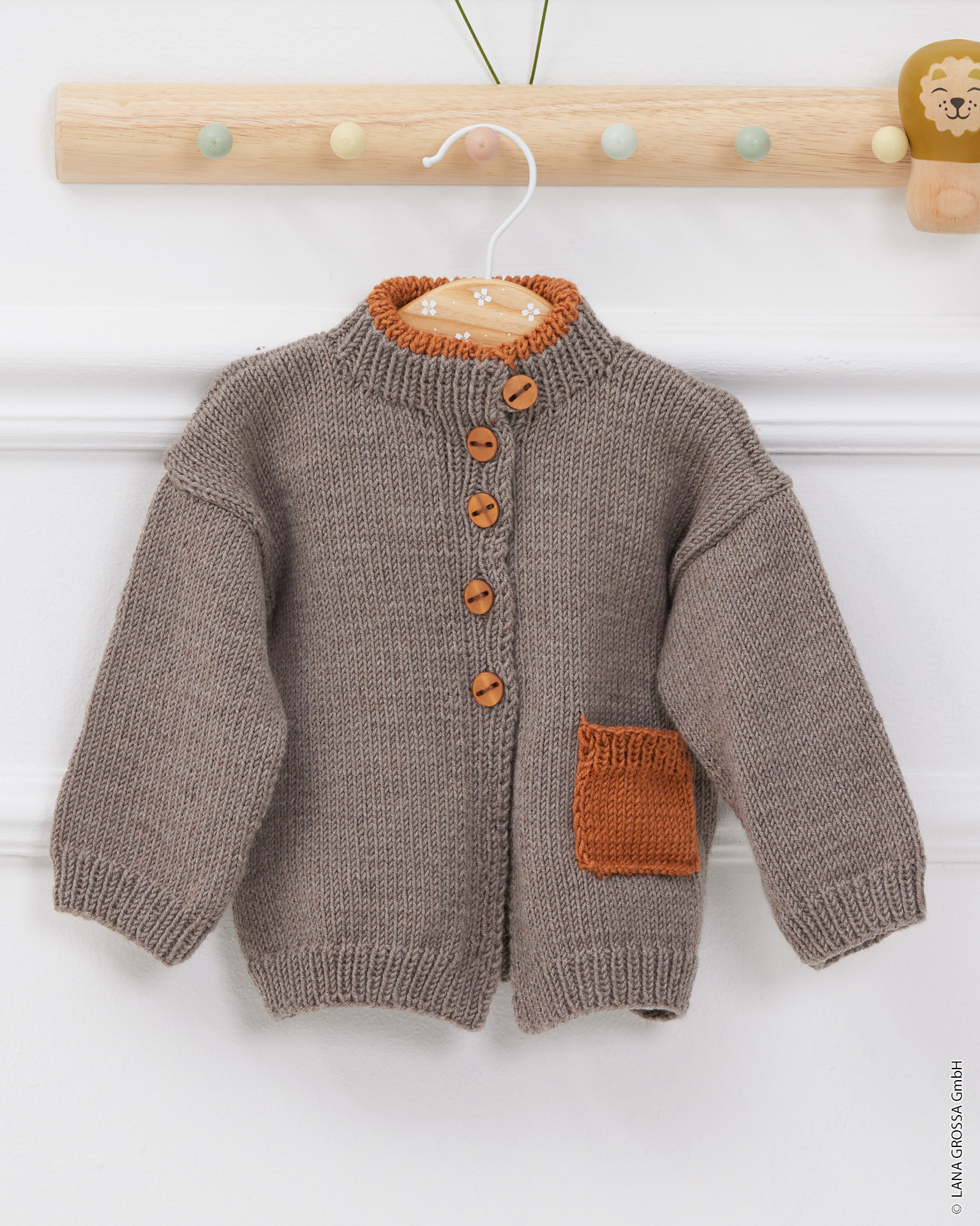 Strickset Cardigan Mit Tasche Aus Cool Wool Von Lana Grossa 3 Strickset Cardigan Mit Tasche Aus Cool Wool Von Lana Grossa – Bild 3