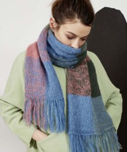 Strickset Schal Aus Suri Alpaca Von Lang Yarns 5 269 050 001 D2