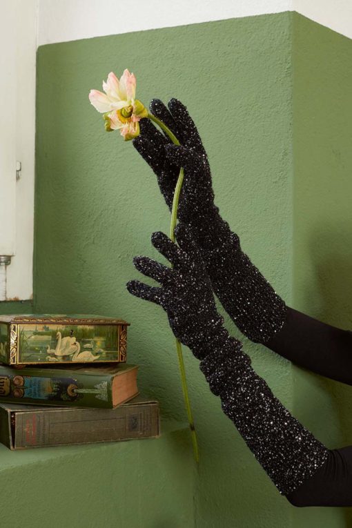 Strickset Lange Fingerhandschuhe Aus Merino 400 Lace Und Paillettes Von Lang Yarns