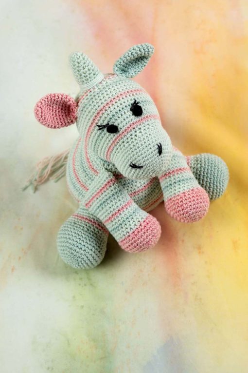 Strickset Einhorn Aus Merino 200 Bebe Und Merino 200 Bebe Color Von Lang Yarns