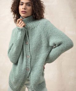 Strickset Jacke Top Down aus Suri Alpaca und Carpe Diem von Lang Yarns