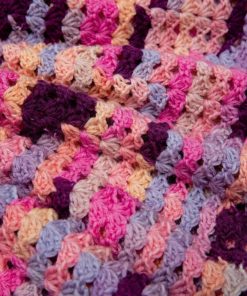 Strickset Häkelkleidchen Aus Merino 200 Bebe Color Von Lang Yarns 4 901 054 013 D1