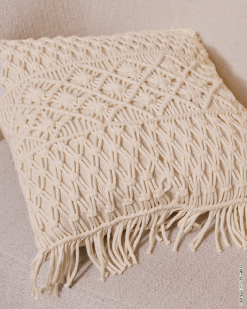 Strickset Kissen In Makrameetechnik Aus The Tube Von Lana Grossa