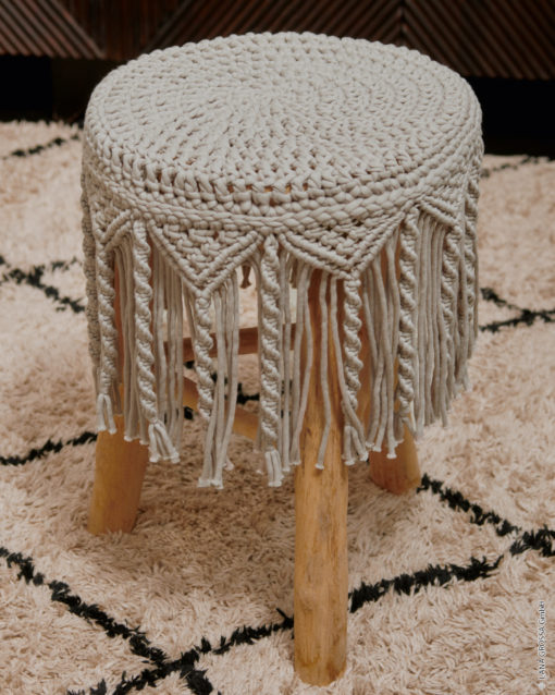 Strickset Hockerbezug  Aus The Tube Von Lana Grossa