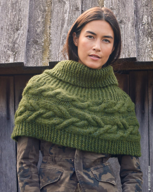 Strickset Cape Mit Zopfmuster Aus Ecopuno Chunky Von Lana Grossa