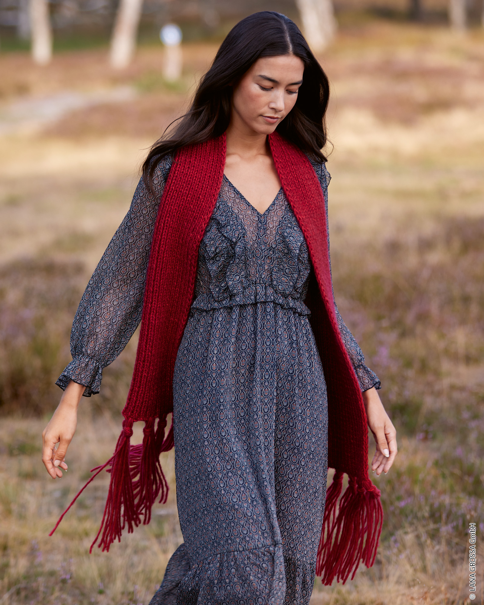 Strickset Schal Mit Fransen Aus Ecopuno Chunky Von Lana Grossa 3 Strickset Schal Mit Fransen Aus Ecopuno Chunky Von Lana Grossa – Bild 3