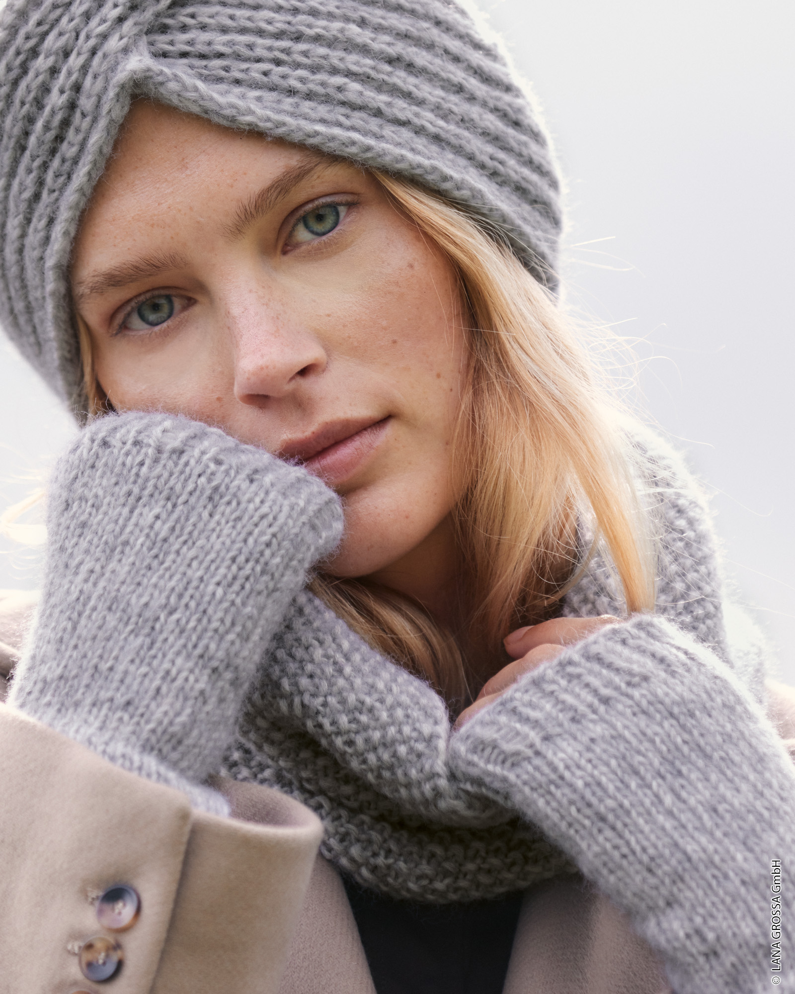 Strickset Loop Mit Perlmuster Aus Brigitte No. 2 Von Lana Grossa 1 Strickset Loop Mit Perlmuster Aus Brigitte No. 2 Von Lana Grossa