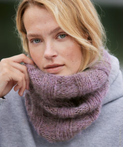 Strickset Loop Im Rippenmuster aus Brigitte No. 3 von Lana Grossa