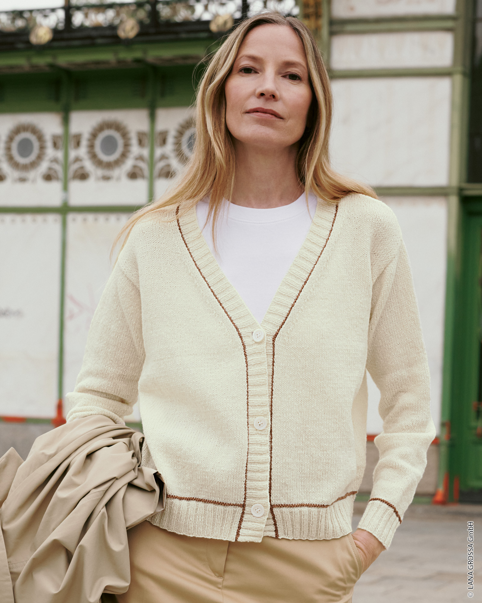 Strickset Cardigan Aus Cashmere 16 Fine Von Lana Grossa 1 Strickset Cardigan Aus Cashmere 16 Fine Von Lana Grossa