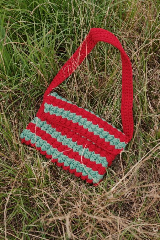 Tasche Im Noppenmuster Mit Tragegurt - The Tube
