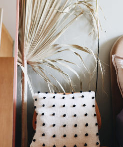 Kissenhülle Mit Aufgehäkelten Noppen - Brigitte No. 2