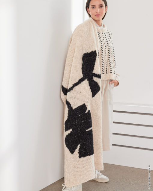 Strickset Stola Mit Stickmotiv Aus Alpaca Air Von Lana Grossa