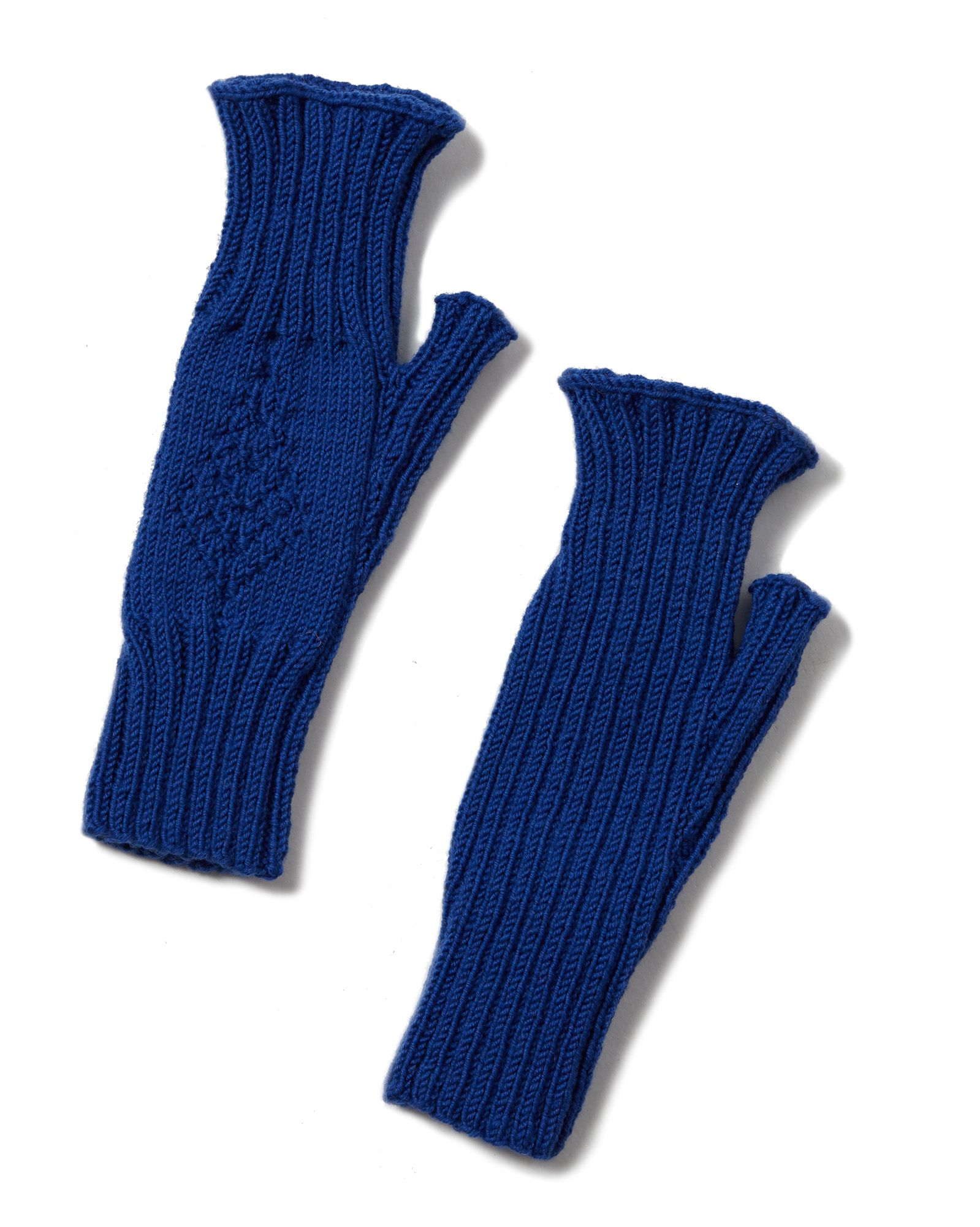 Strickset Handstulpen Mit Strickmotiv Aus Cool Wool Vintage Von Lana Grossa 3 Strickset Handstulpen Mit Strickmotiv Aus Cool Wool Vintage Von Lana Grossa – Bild 3