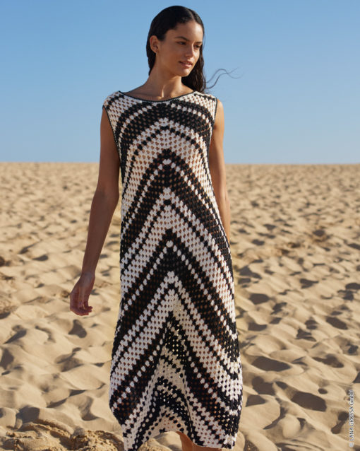 Strickset Maxikleid Im Versetzten Stäbchenlochmuster Aus Elastico Von Lana Grossa