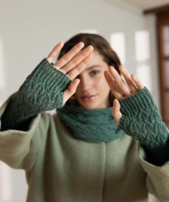 Strickset Fingerlose Handschuhe aus Cashmere Lace von Lang Yarns