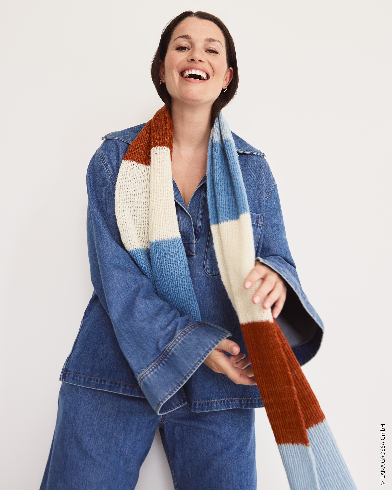 Strickset Schal Mit Rippenmuster Aus Soffio Von Lana Grossa 1 Strickset Schal Mit Rippenmuster Aus Soffio Von Lana Grossa