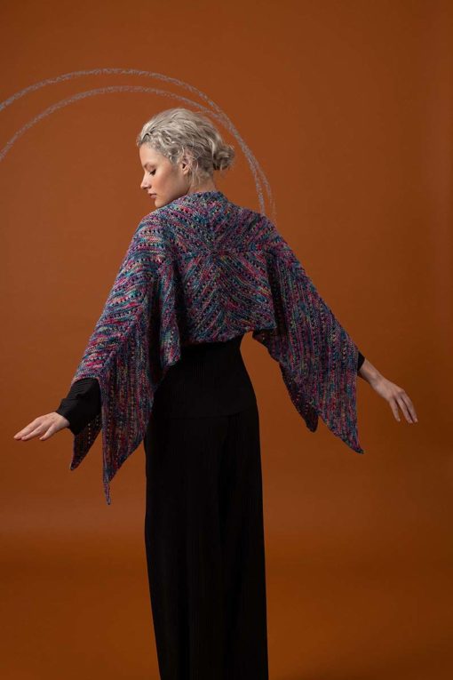 Strickset Dreiecktuch Aus Alpaca Soxx 4-Fach Hand Dyed Von Lang Yarns