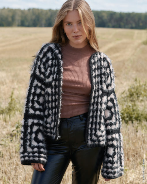 Strickset Granny Squares Jacke Mit Trompetenärmel Aus Basta Und Brigitte No. 2 Von Lana Grossa