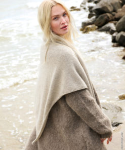 Strickset Dreieckstuch aus Natural Lama Fine von Lana Grossa