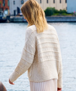 Strickset Cardigan Mit Lochmusterstreifen Aus Natural Alpaca Pelo Von Lana Grossa 5 Hw2024 Nordic Knits 03 Lana Grossa 9410320 M22 Mf3