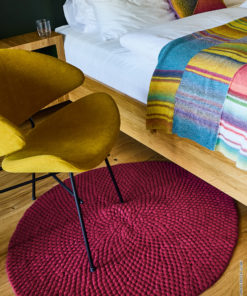 Strickset Gefilzter Häkelteppich Im Noppenmuster aus Feltro von Lana Grossa