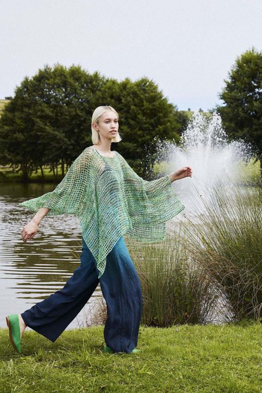 Strickset Poncho Aus Footprints Von Lang Yarns