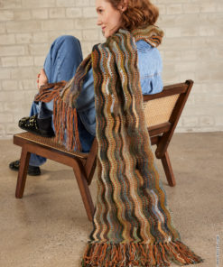 Strickset Häkelschal Mit Wellenmuster aus Colorissimo, Ecopuno und Brillino von Lana Grossa