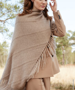 Strickset Dreieckstuch Mit Fransen Aus Ecopuno Und Silkhair Von Lana Grossa 3 Hw2025 Tuecher 09 Lana Grossa 9230867 M4 Mf2