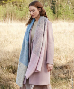 Strickset Schal Mit Hebemaschenmuster Aus Natural Superkid Tweed Von Lana Grossa 3 Hw2025 Tuecher 09 Lana Grossa 9230867 M5 Mf2