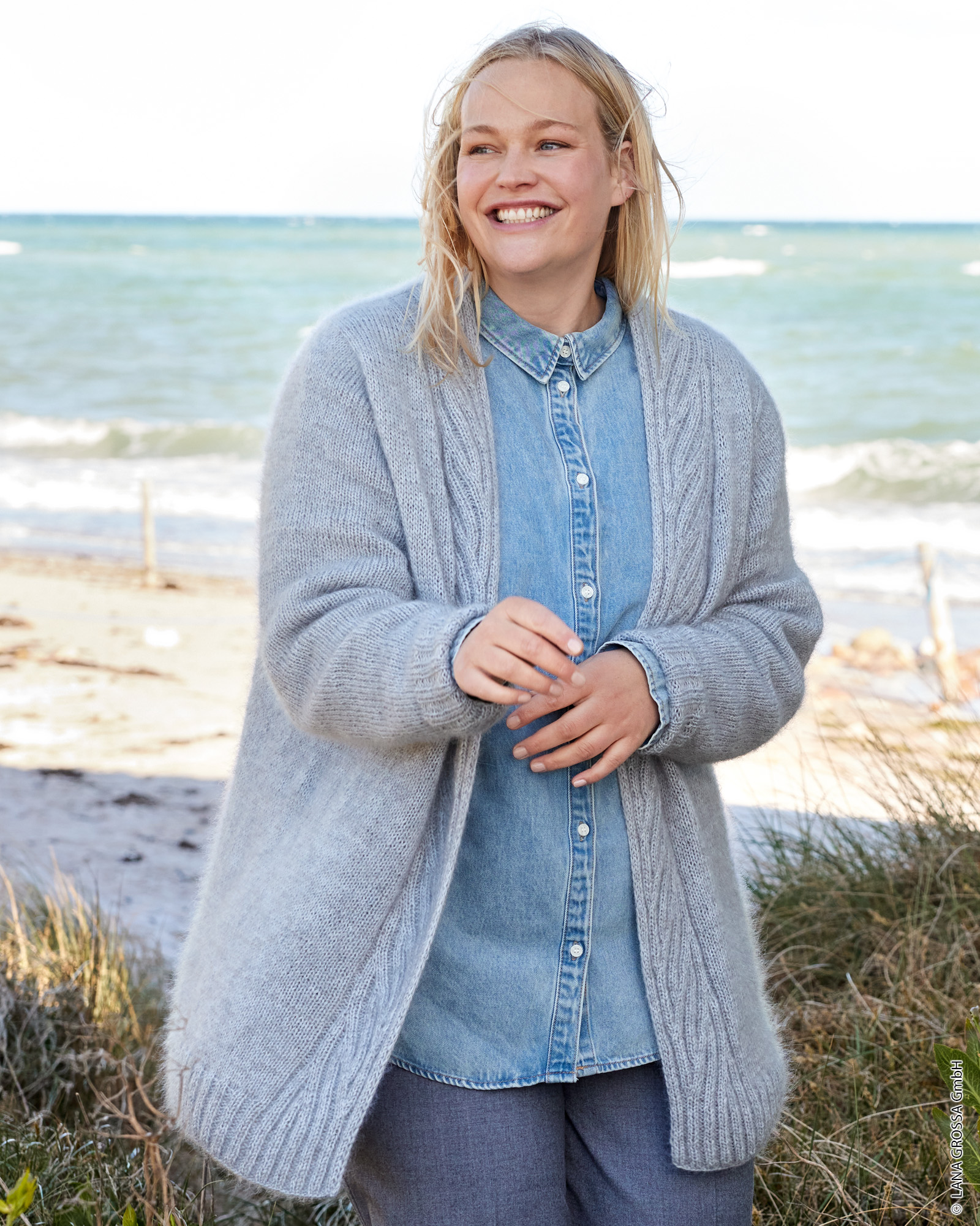 Strickset Jacke Mit Muster-Blende Aus Cool Wool Lace Und Silkhair Von Lana Grossa 1 Strickset Jacke Mit Muster-Blende Aus Cool Wool Lace Und Silkhair Von Lana Grossa