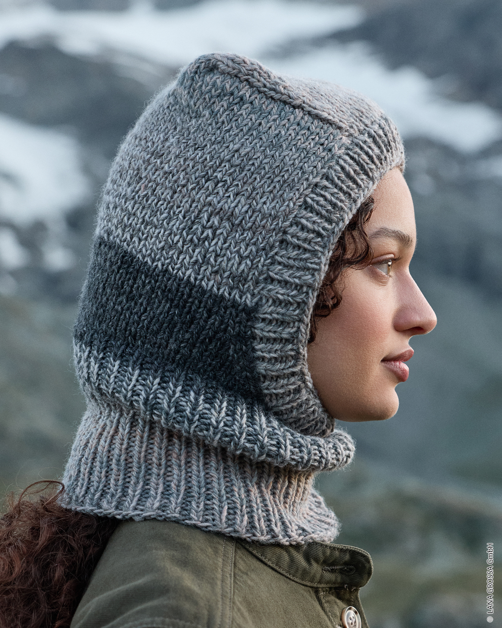 Strickset Balaklava Schalmütze Aus Gomitolo Fumo Von Lana Grossa 2 Strickset Balaklava Schalmütze Aus Gomitolo Fumo Von Lana Grossa – Bild 2