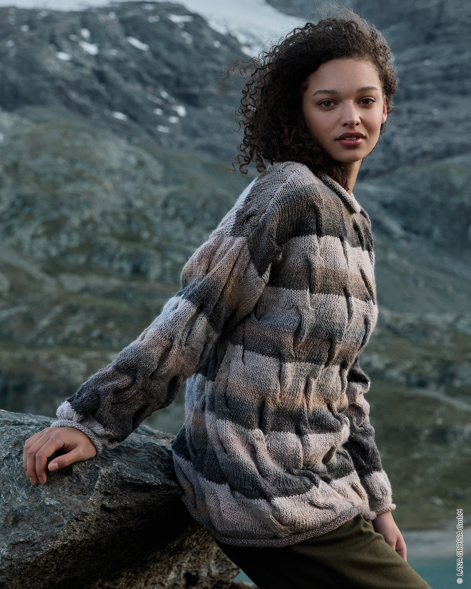 Strickset Zopf-Pullover Aus Gomitolo Fumo Von Lana Grossa 1 Strickset Zopf-Pullover Aus Gomitolo Fumo Von Lana Grossa