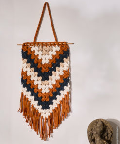 Strickset Wandbehang Im Stäbchenmuster aus The Tube von Lana Grossa
