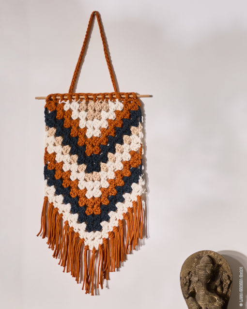 Strickset Wandbehang Im Stäbchenmuster Aus The Tube Von Lana Grossa
