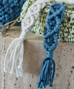 Strickset Schlüsselanhänger In Makramee aus The Tube, Setasuri und Cosmo von Lana Grossa