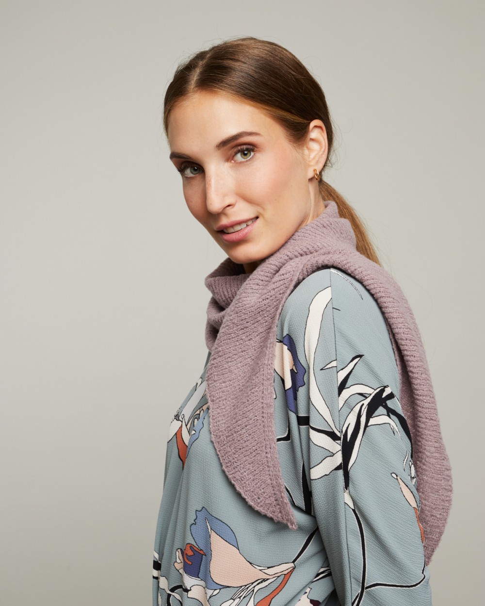 Strickset Tuch Ivy Aus Torino Von Lamana 2 Strickset Tuch Ivy Aus Torino Von Lamana – Bild 2