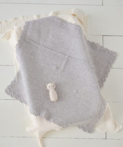 Strickset Decke Mit Blümchen aus Cool Wool Baby von Lana Grossa