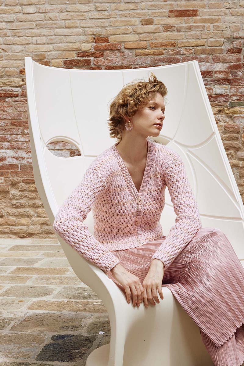 Strickset Jacke Aus Glow Von Lang Yarns 2 Strickset Jacke Aus Glow Von Lang Yarns – Bild 2