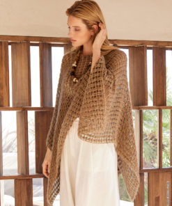 Strickset Häkelponcho Im Flechtmuster Aus Natural Superkid Tweed Von Lana Grossa 5 Fs2026 Journal 71 Lana Grossa 9230071 M10 Mf3