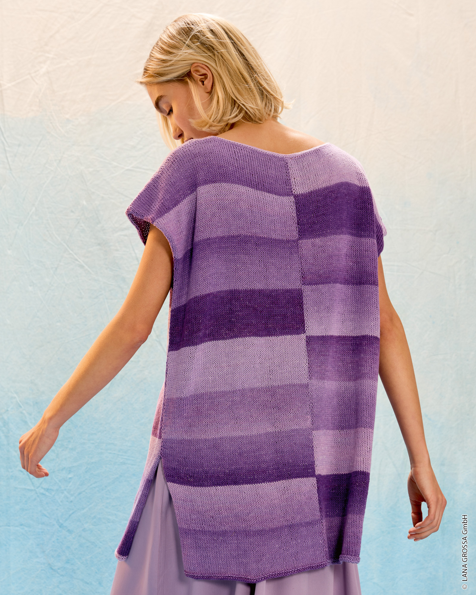 Strickset Tunika Mit Seitenschlitzen Aus Gomitolo Tono Von Lana Grossa 2 Strickset Tunika Mit Seitenschlitzen Aus Gomitolo Tono Von Lana Grossa – Bild 2