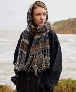 Strickset Schal aus Infinity von Lang Yarns